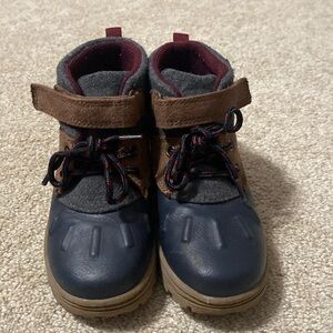 Boys winter boots